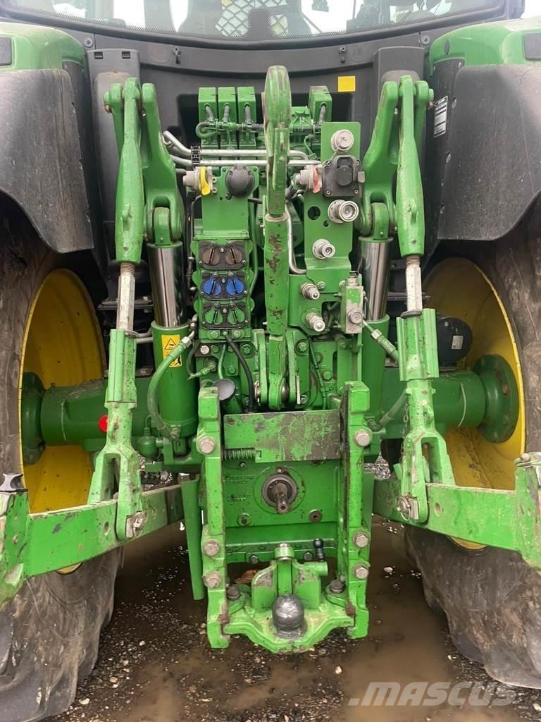 John Deere 6145R Traktoren