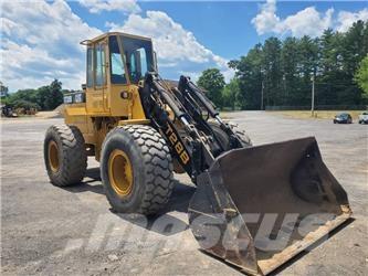 CAT IT 28 B Radlader