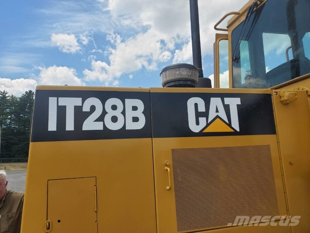 CAT IT 28 B Radlader