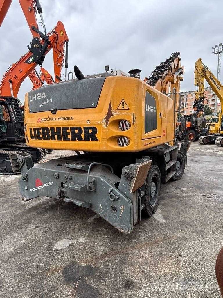 Liebherr LH 24 M Materialumschlag