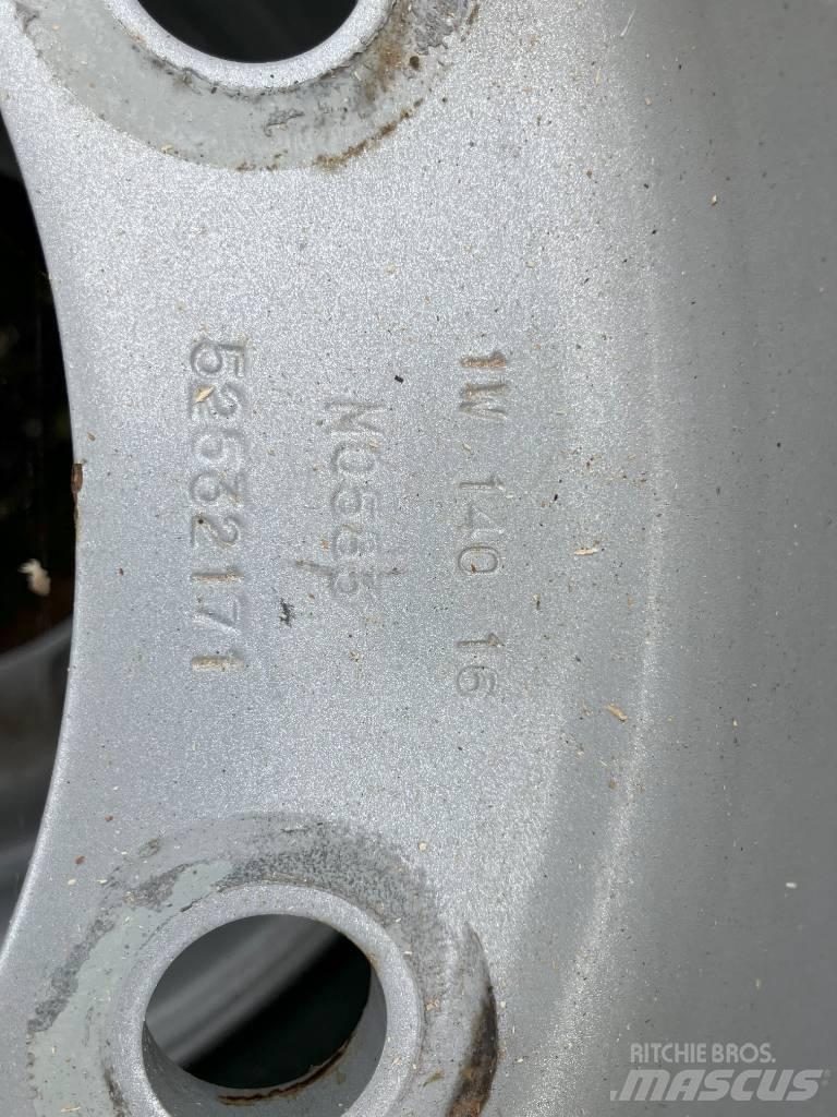Manitou MLT 625-75 H Reifen
