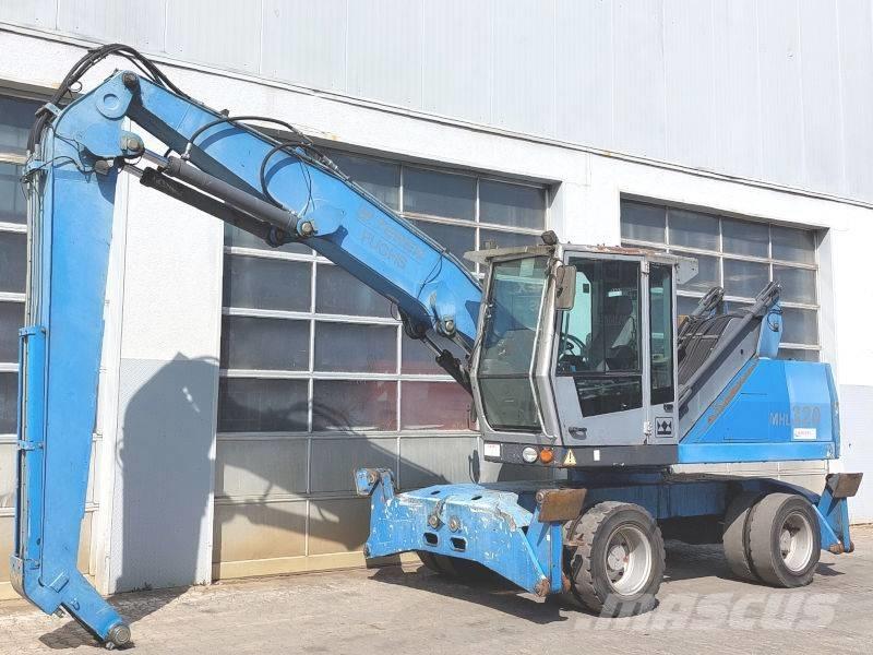 Fuchs MHL 320 D Materialumschlag