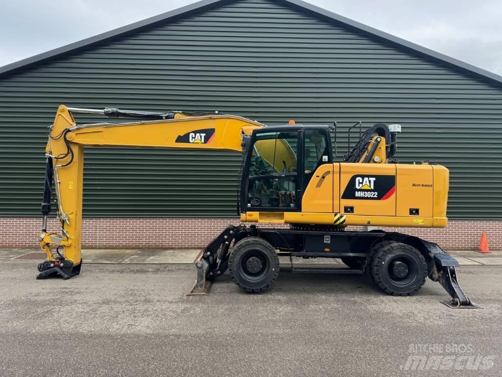 CAT MH3022 Materialumschlag