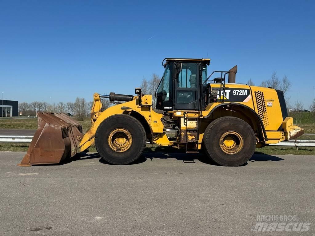 CAT 972M Radlader