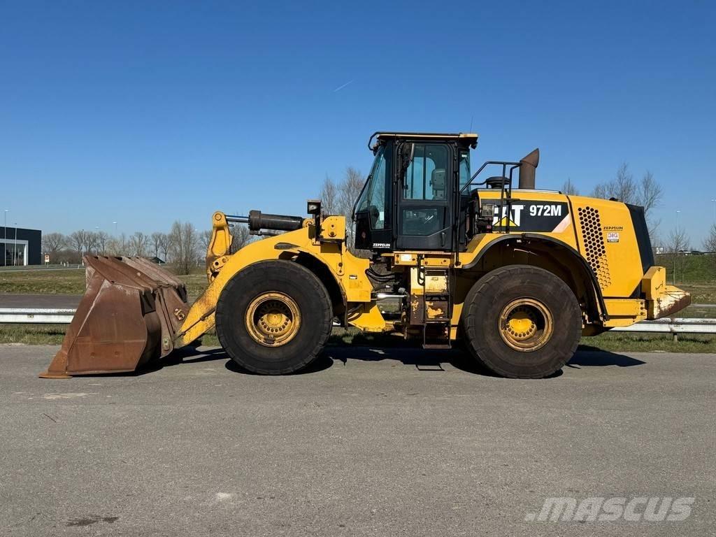 CAT 972M Radlader