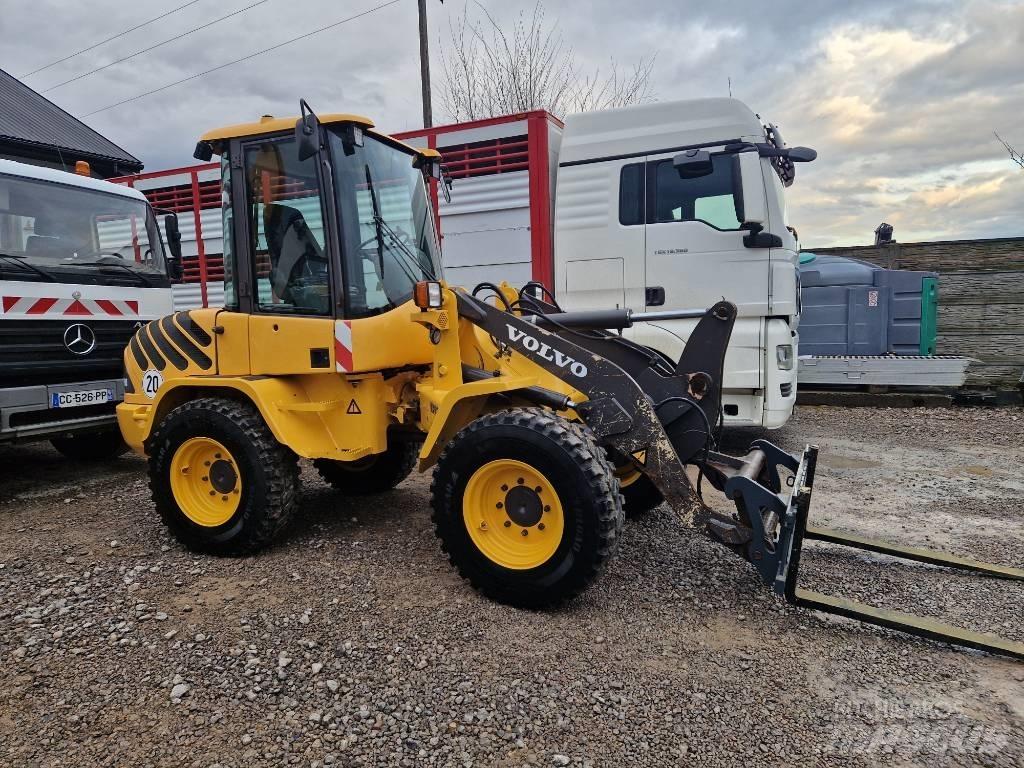 Volvo L 30 Radlader