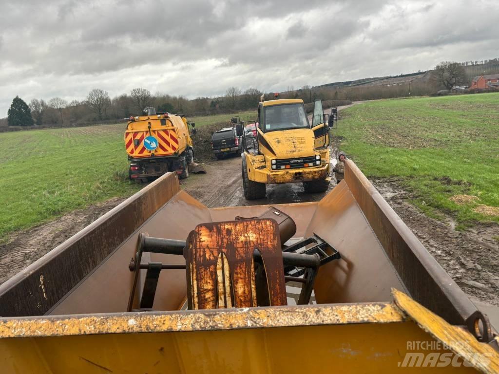 Bell B 25 D Dumper - Knickgelenk