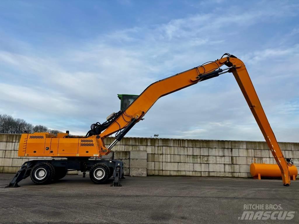 Fuchs MHL 380 Materialumschlag