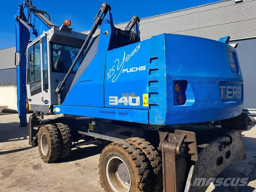 Fuchs MHL340D Materialumschlag