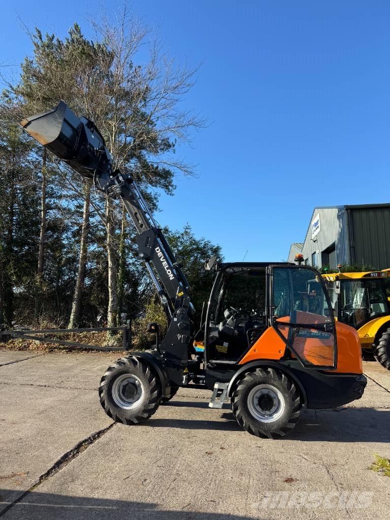 Develon DL 80 TL-7 Minilader