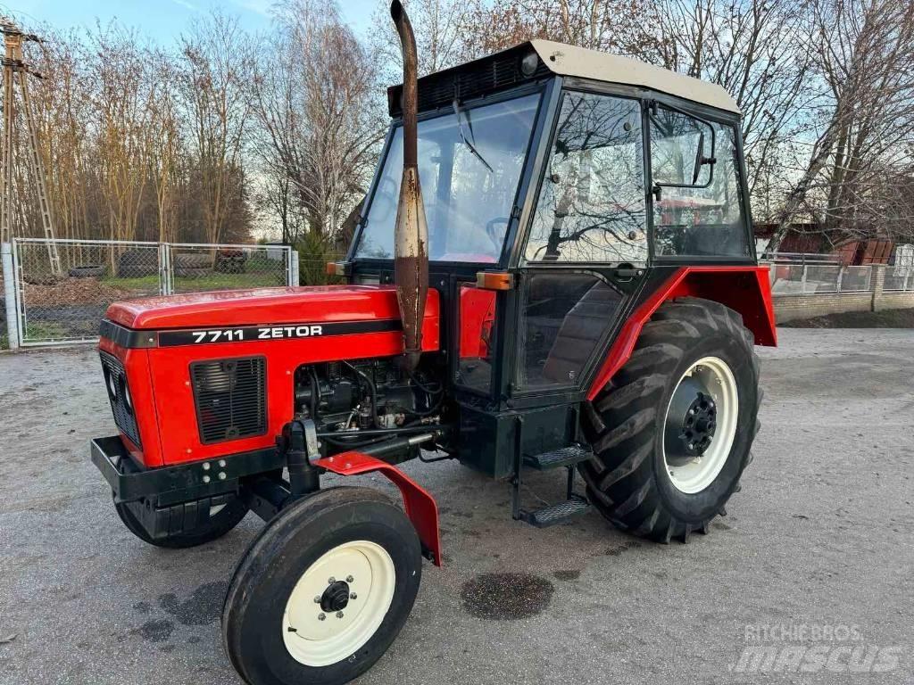 Zetor 7711 Traktoren