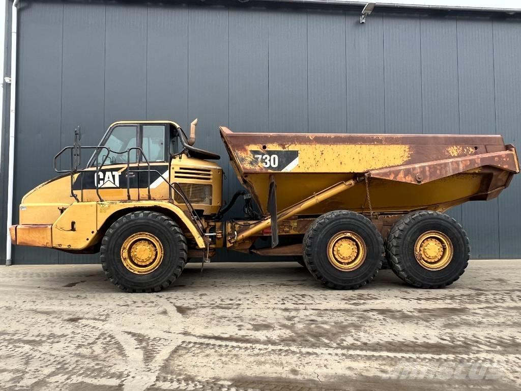 CAT 730 Dumper - Knickgelenk