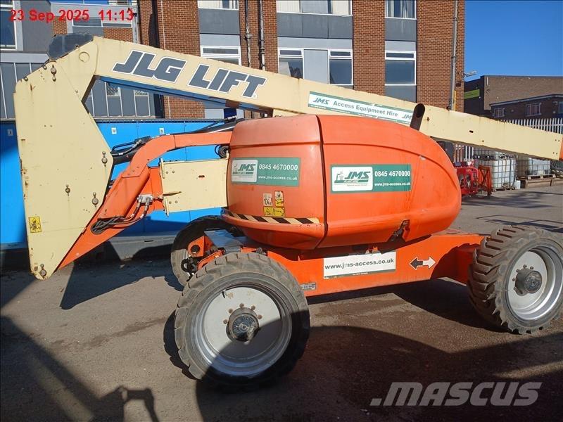 JLG 600 AJ Gelenkteleskoparbeitsbühnen