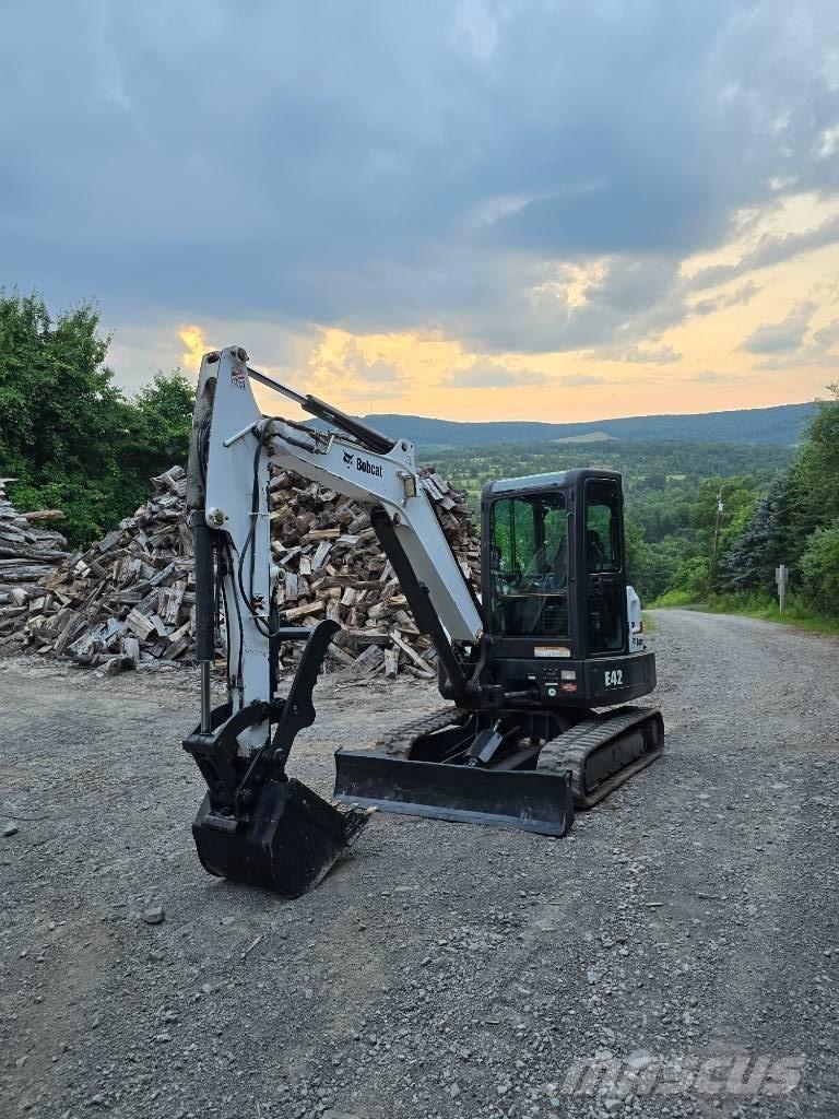 Bobcat E42 Minibagger < 7t