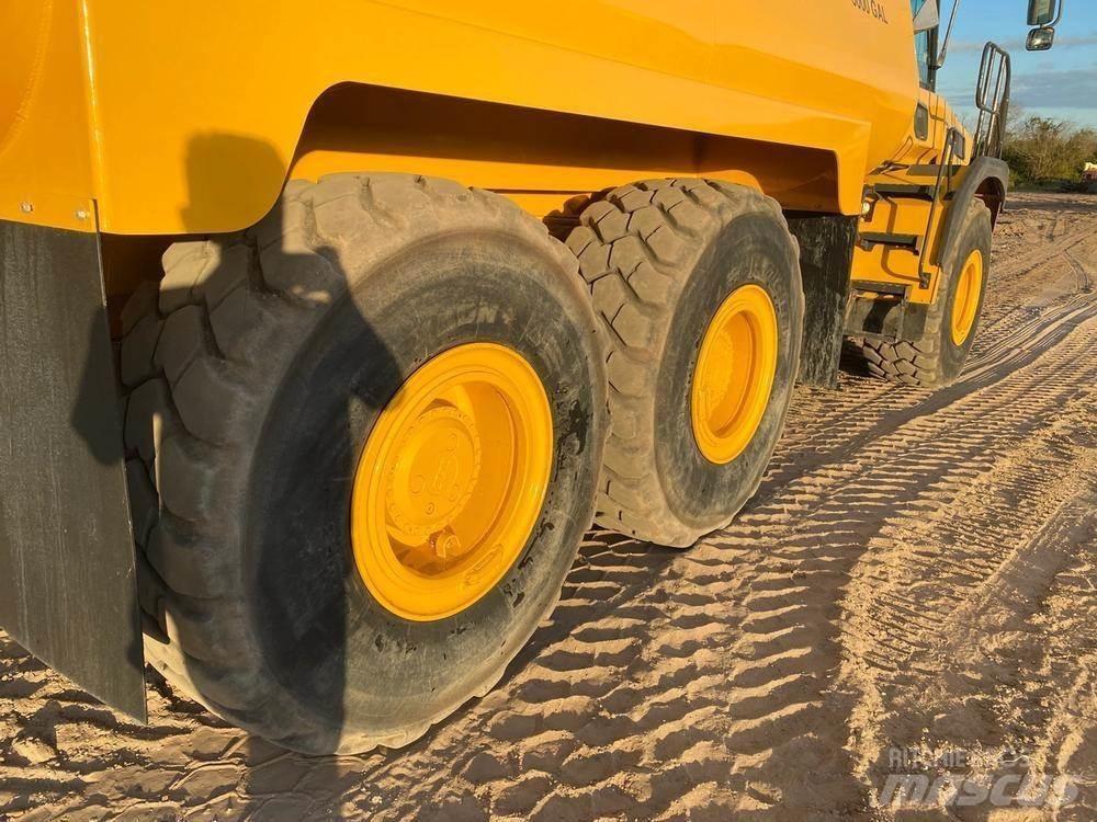 Bell B30E Wassertanker