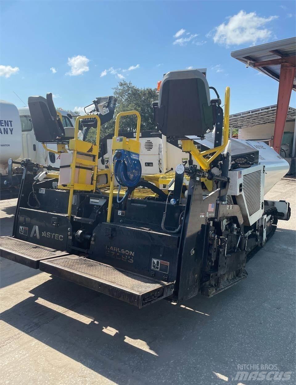 Carlson CP100II Strassenfertiger