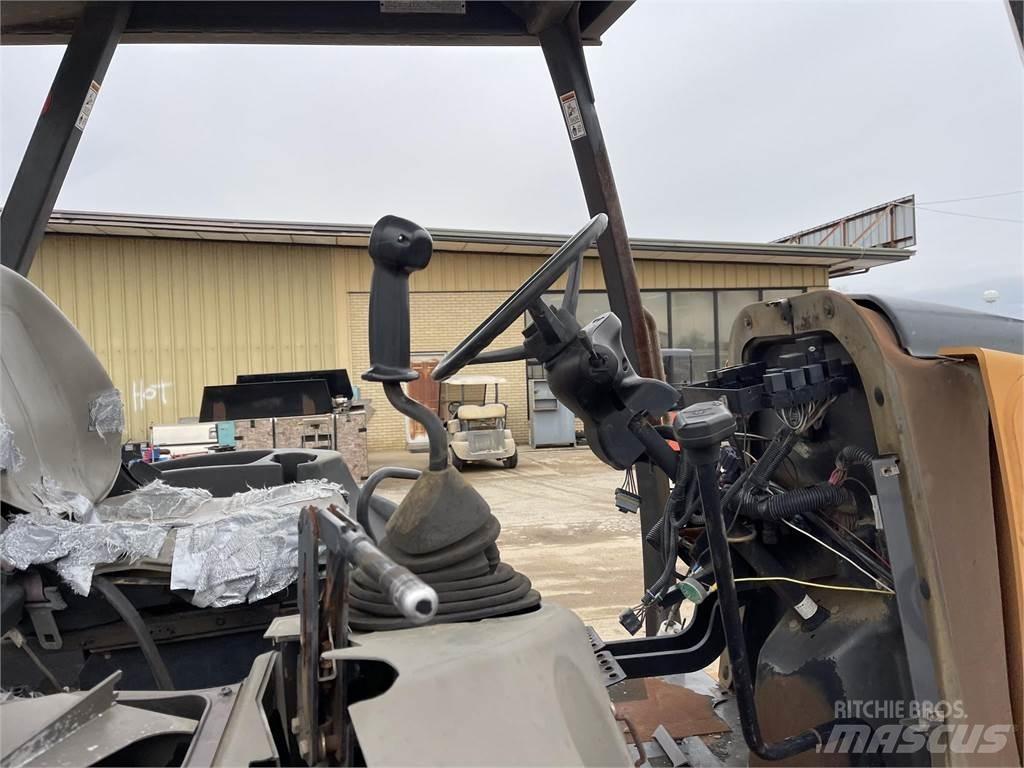 CASE 590M Baggerlader