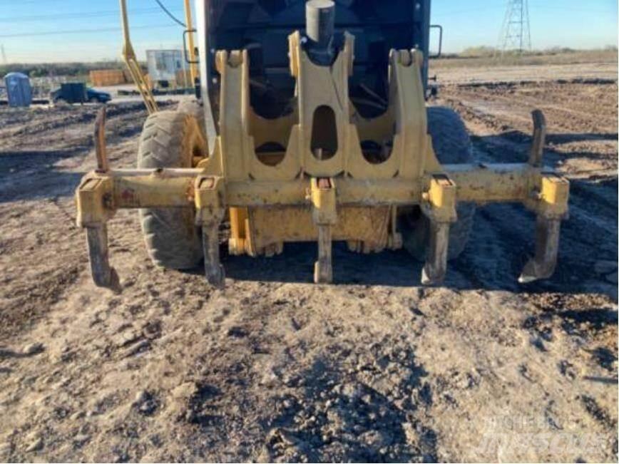 CAT 140M2 Grader