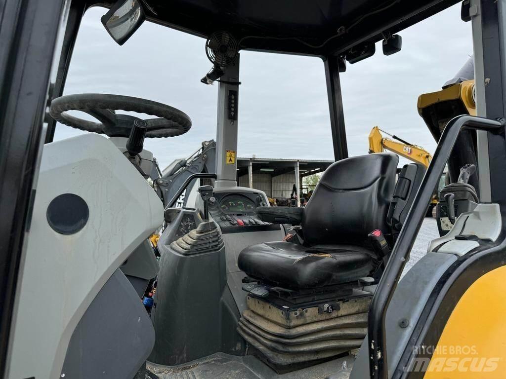 CAT 420F2 Baggerlader