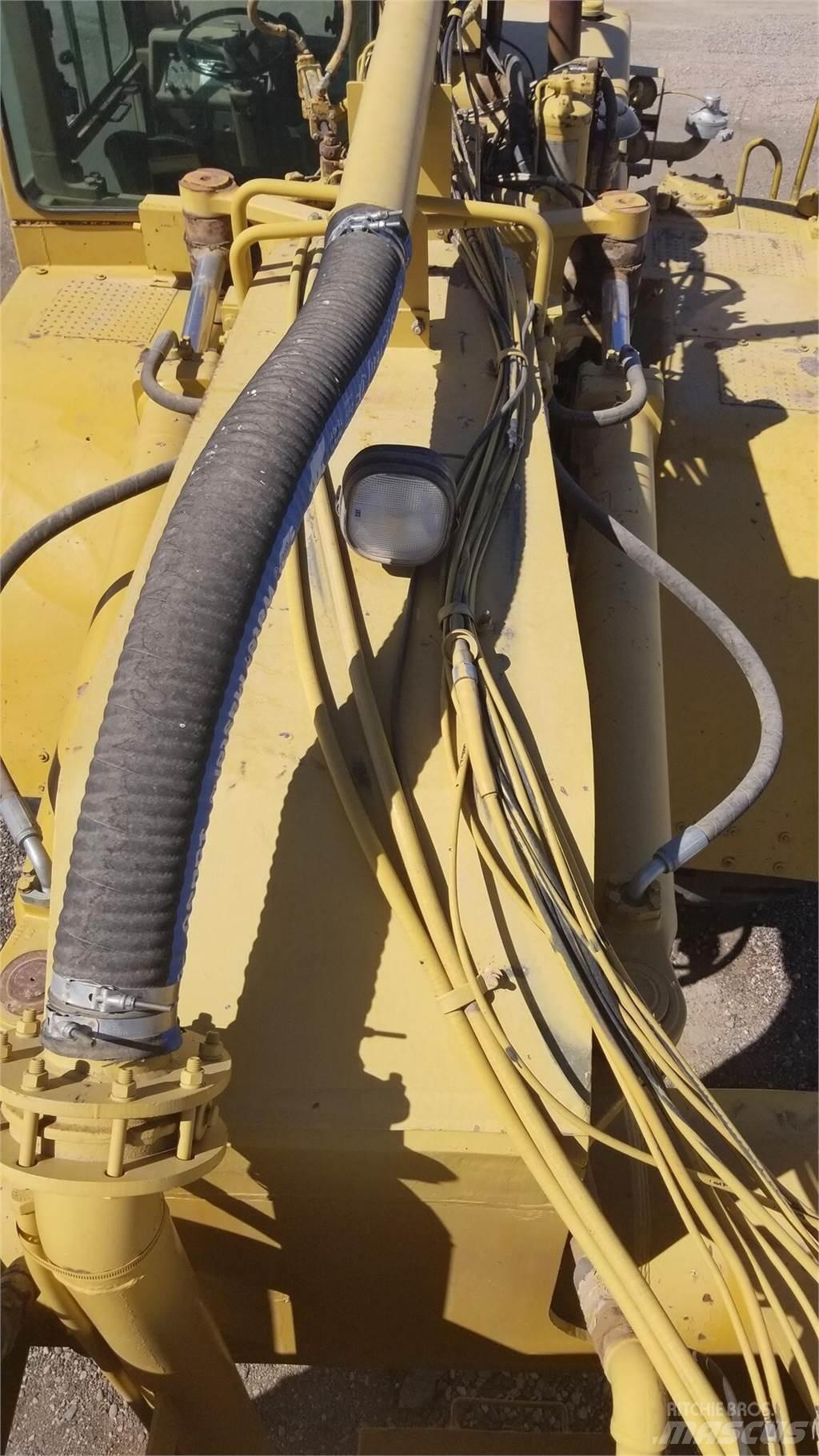 CAT 621E Tankanhänger