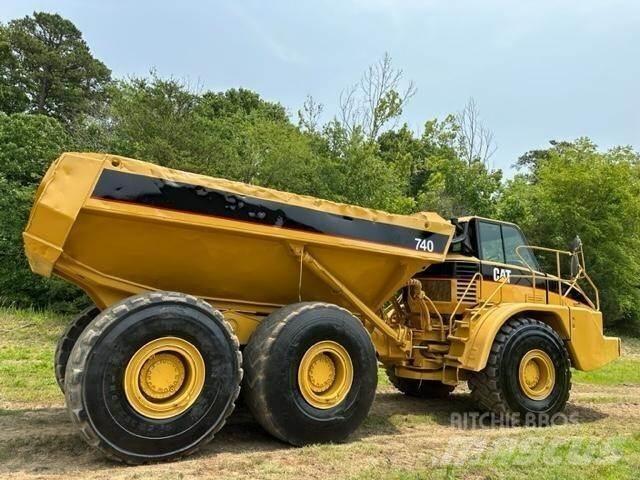 CAT 740 Dumper - Knickgelenk
