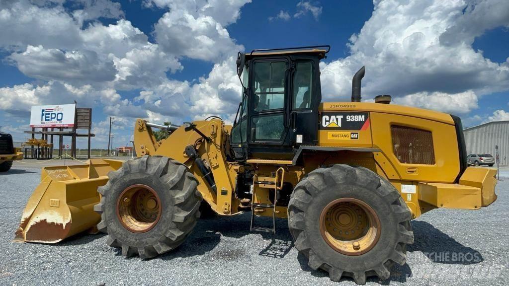CAT 938M Radlader