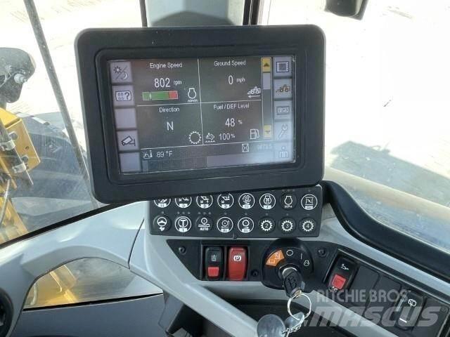 CAT 938M Radlader