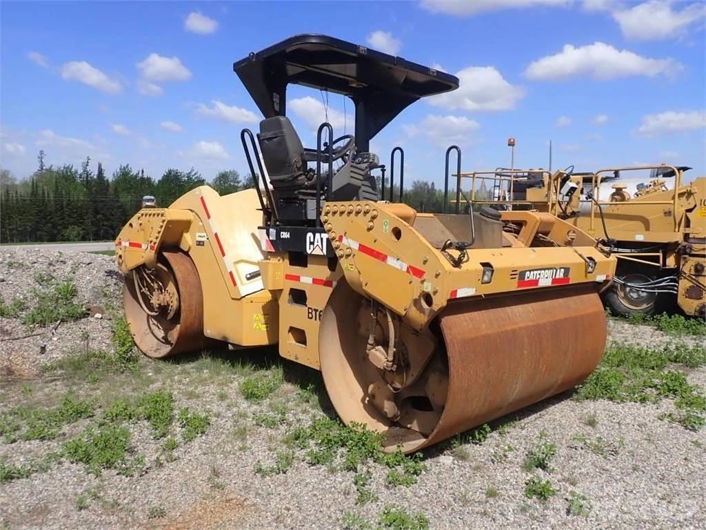 CAT CB64 Tandemwalzen