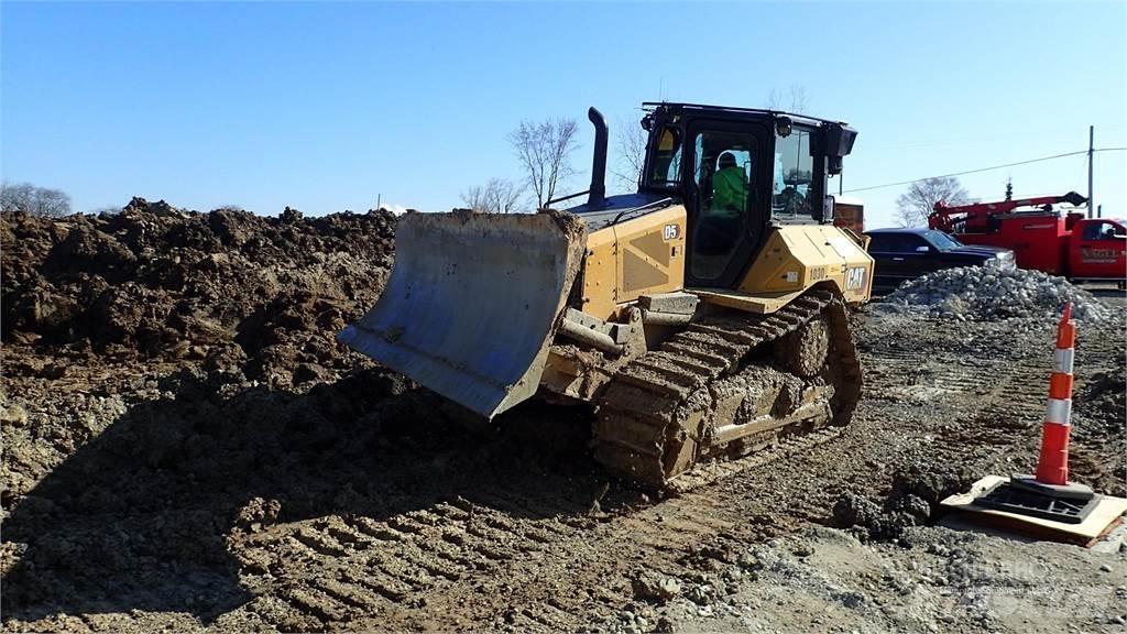 CAT D5 Bulldozer