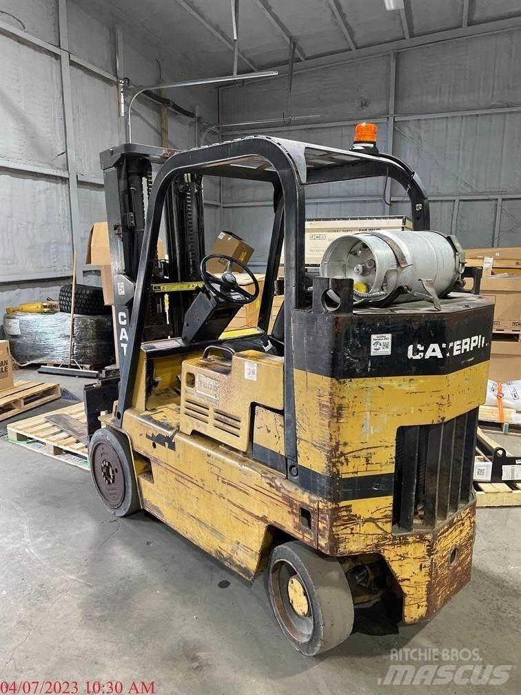 CAT T80D Andere Gabelstapler