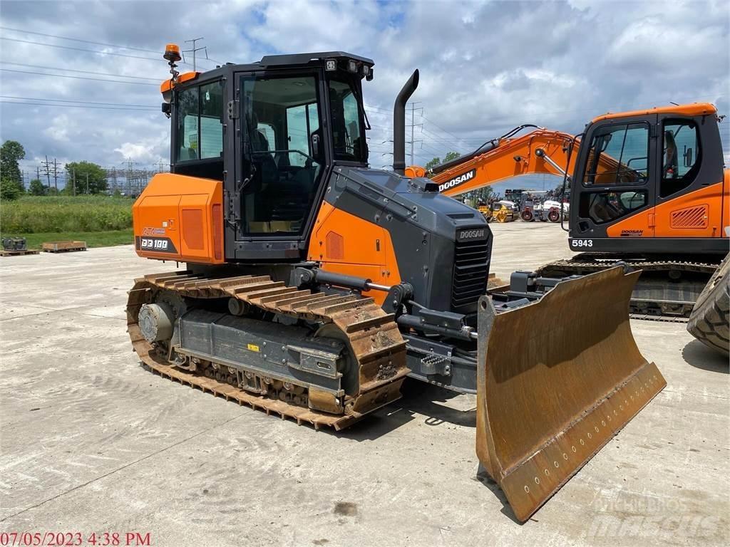 Develon DD100 Bulldozer