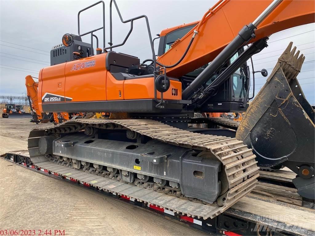 Develon DX255 LC-7 Raupenbagger