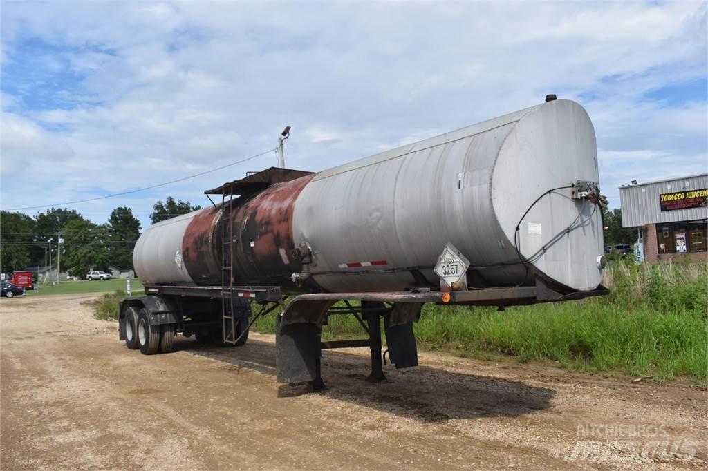 Etnyre  Heiss-Asphalt Container