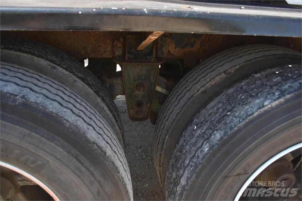 Etnyre  Heiss-Asphalt Container