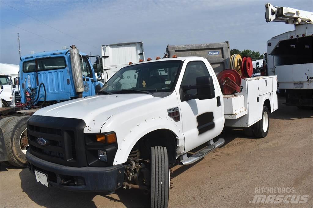 Ford F550 Kommunal-Sonderfahrzeuge