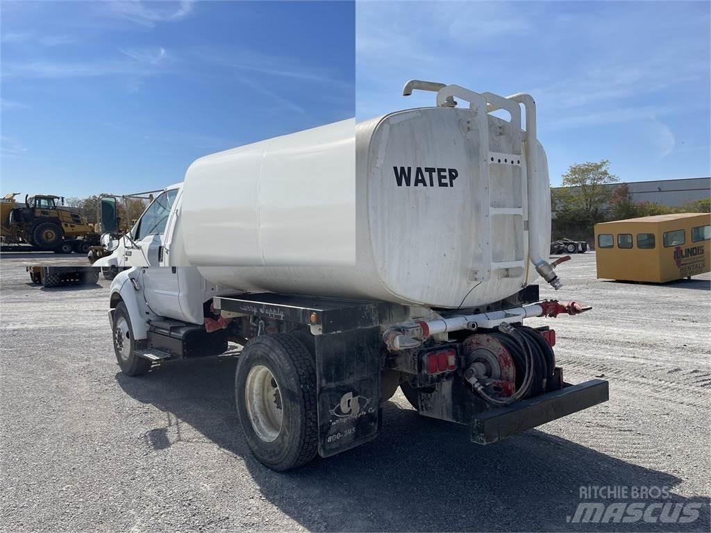 Ford F650 XL SD Wassertanker