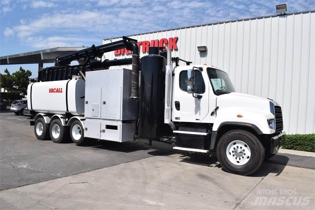 Freightliner 114SD Tankwagen