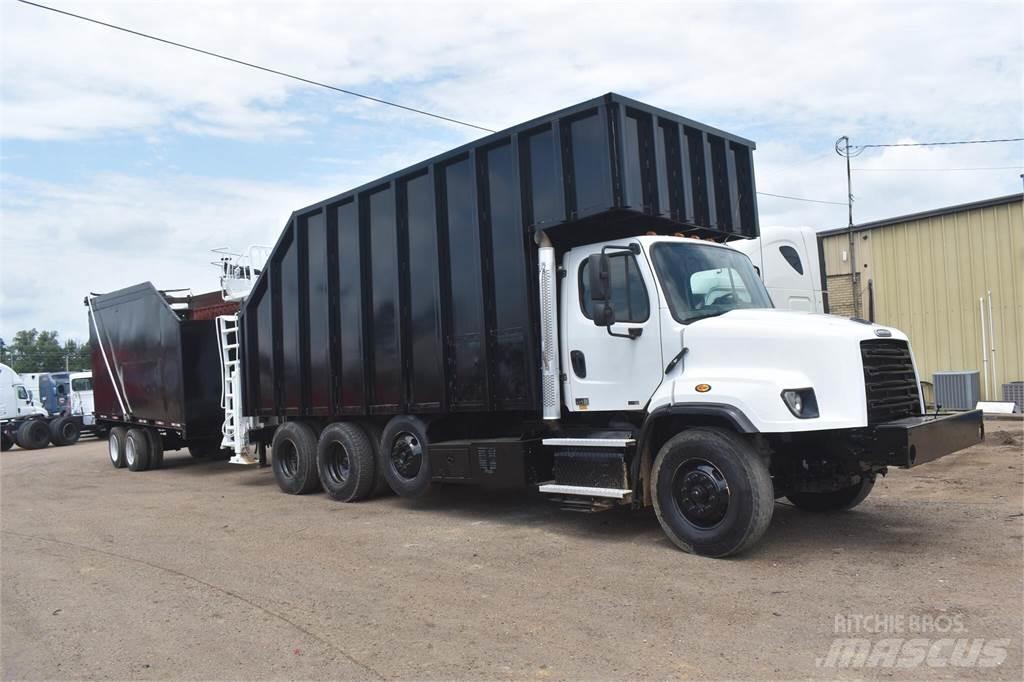 Freightliner 114SD Kranwagen