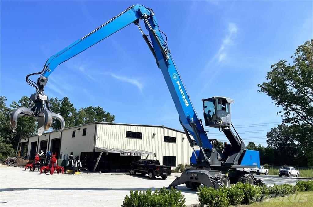 Fuchs MHL360F Materialumschlag