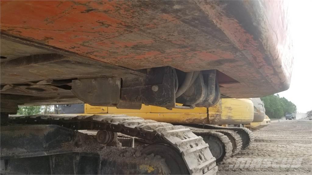 Hitachi ZX670 LC-5B Raupenbagger