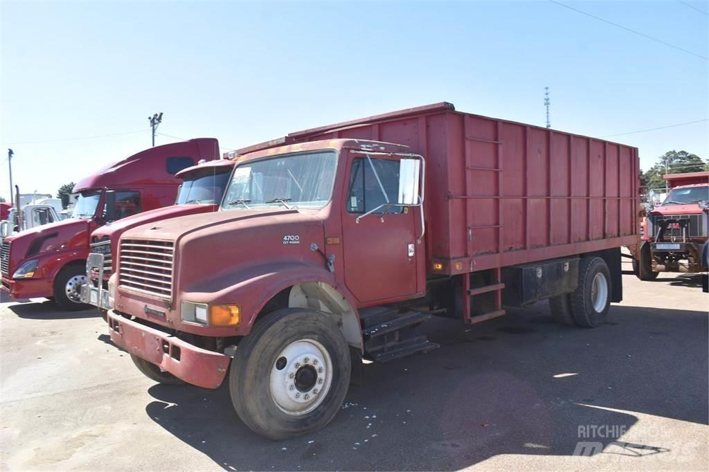 International 4700 Kipper