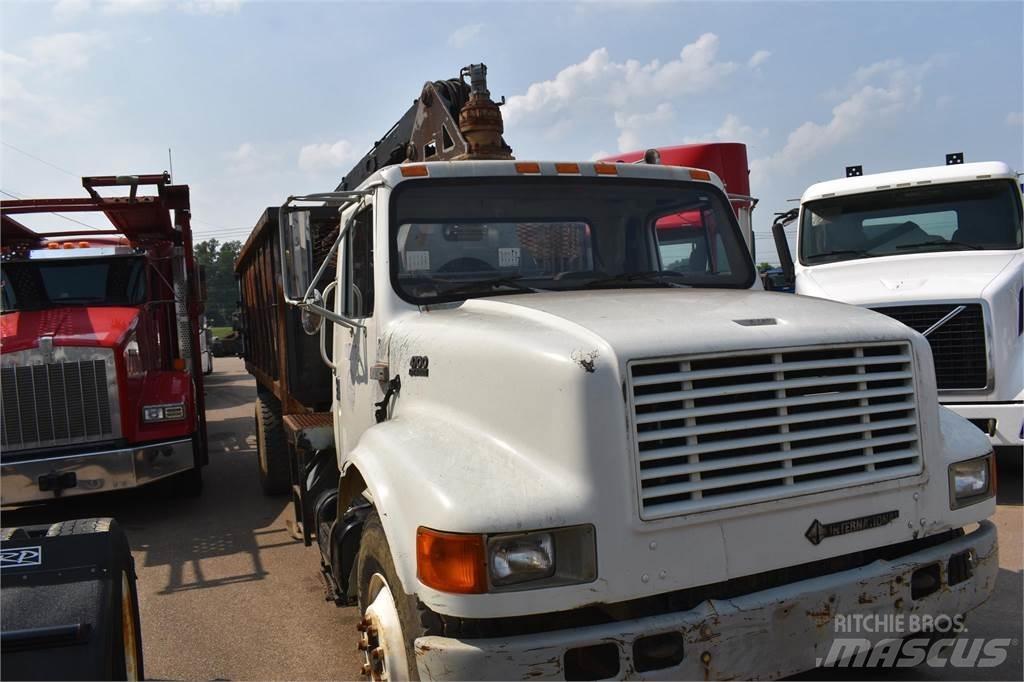 International 4900 Kranwagen