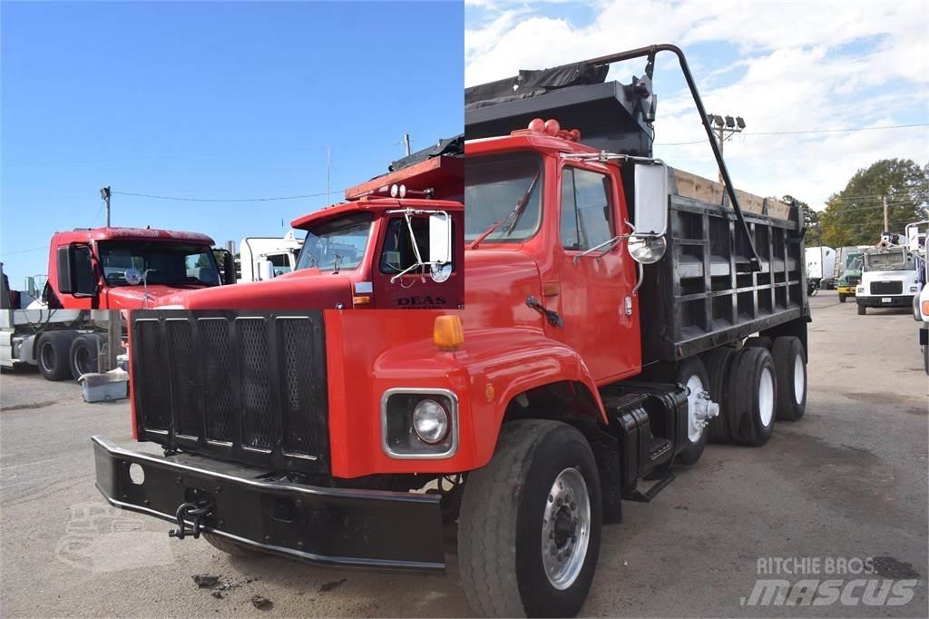 International S2600 Kipper