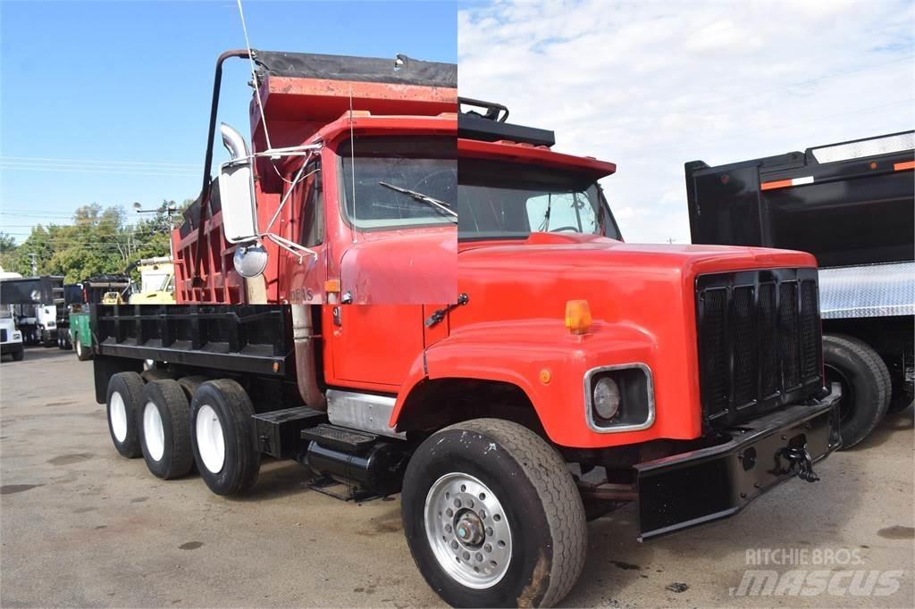 International S2600 Kipper