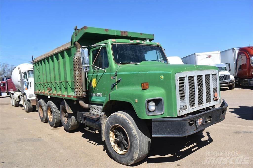 International S2600 Kipper