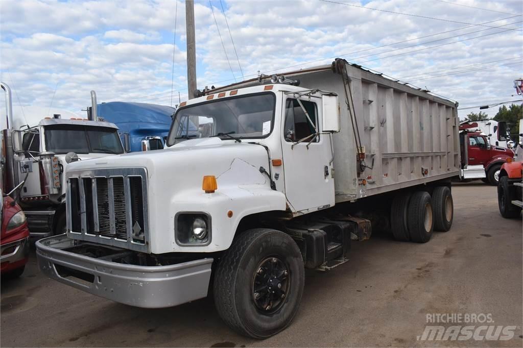 International S2600 Kipper