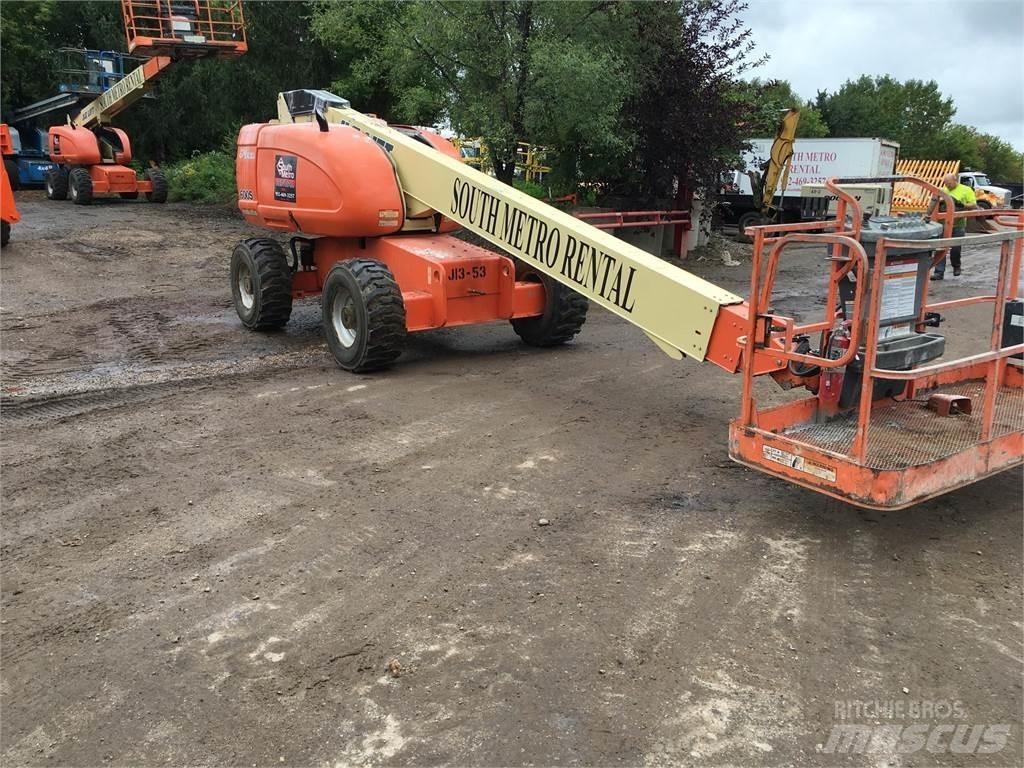 JLG 600S Teleskopbühnen