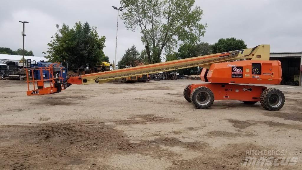 JLG 800S Teleskopbühnen