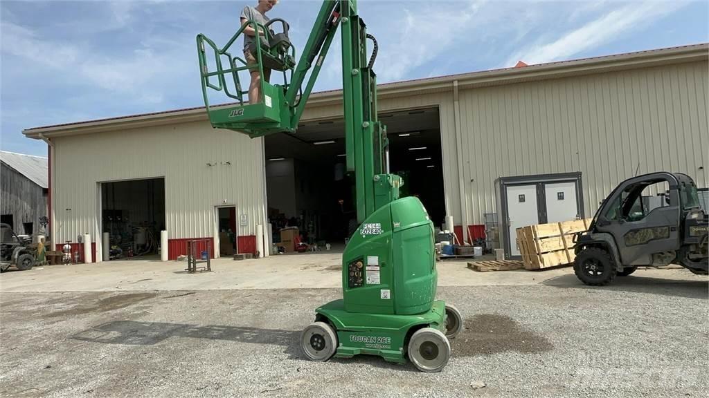 JLG TOUCAN 26E Personenaufzüge