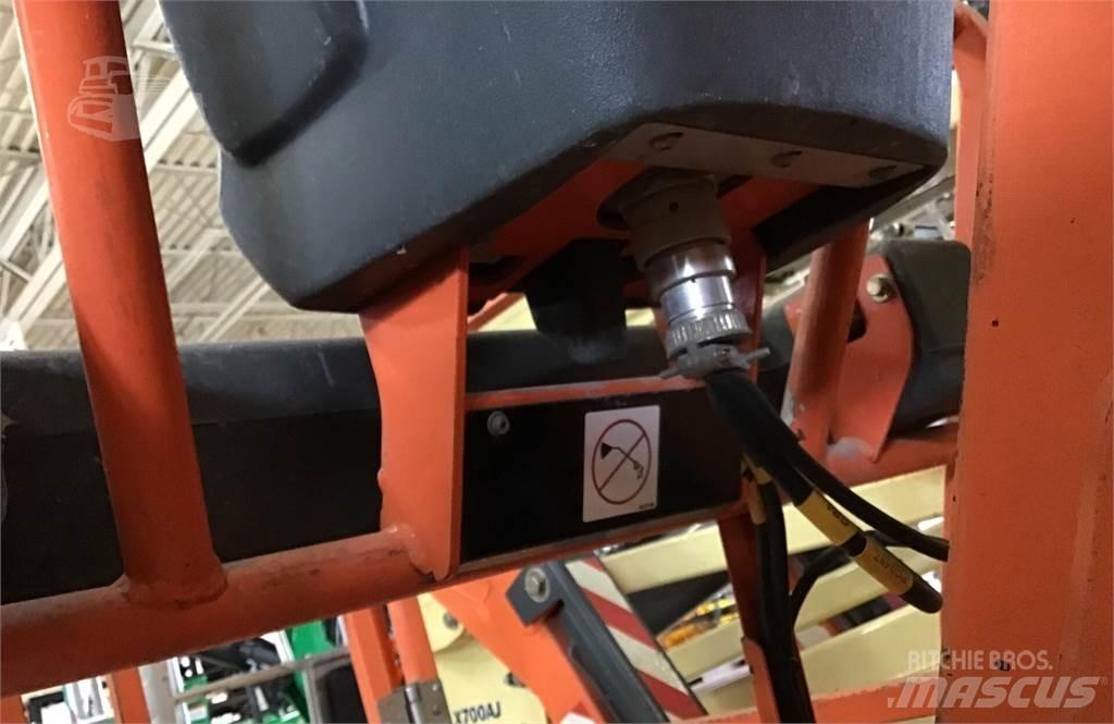 JLG TOUCAN 26E Personenaufzüge